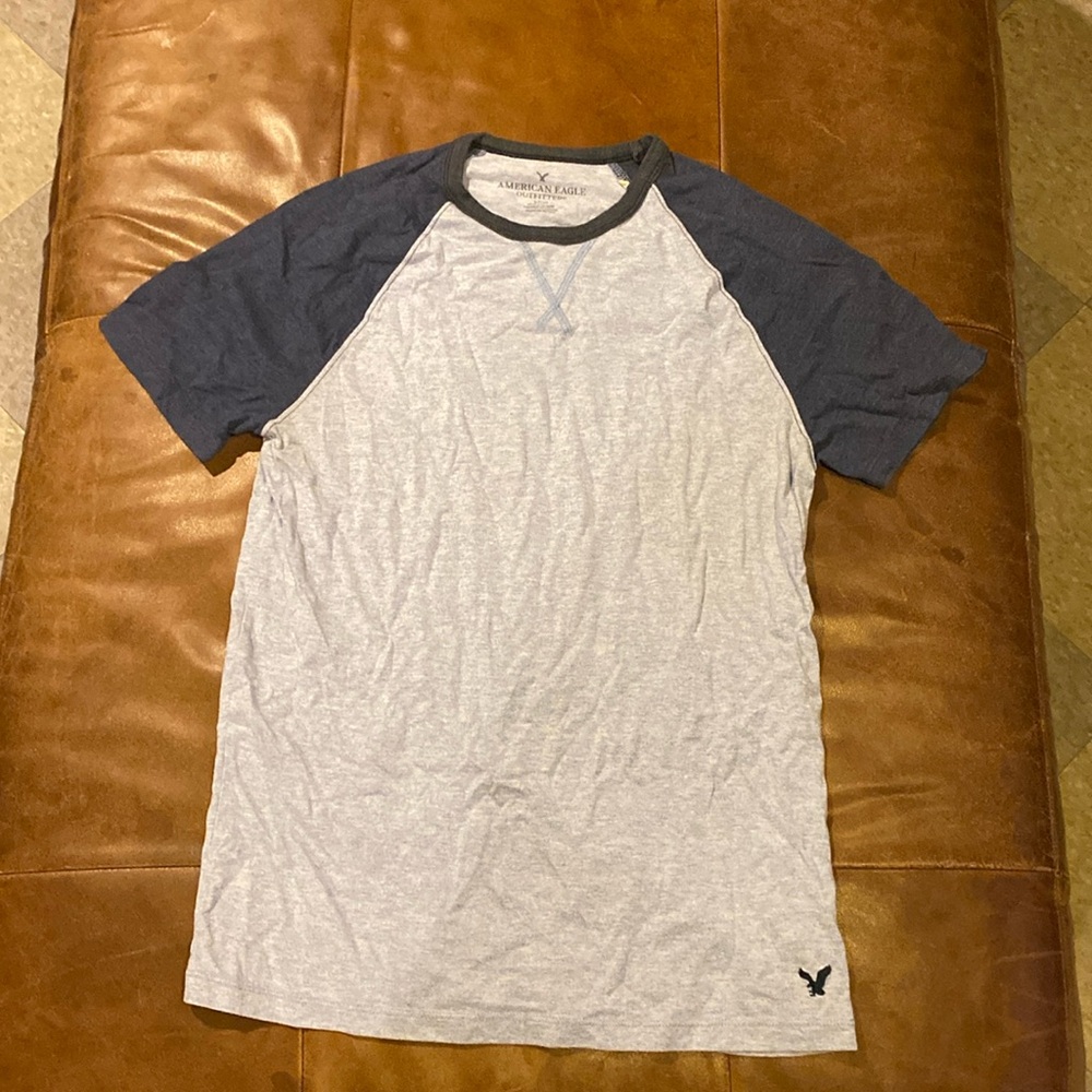 American Eagle T-shirt